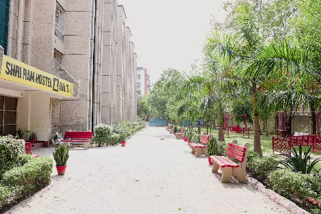 GNIOT Hostel - View 2